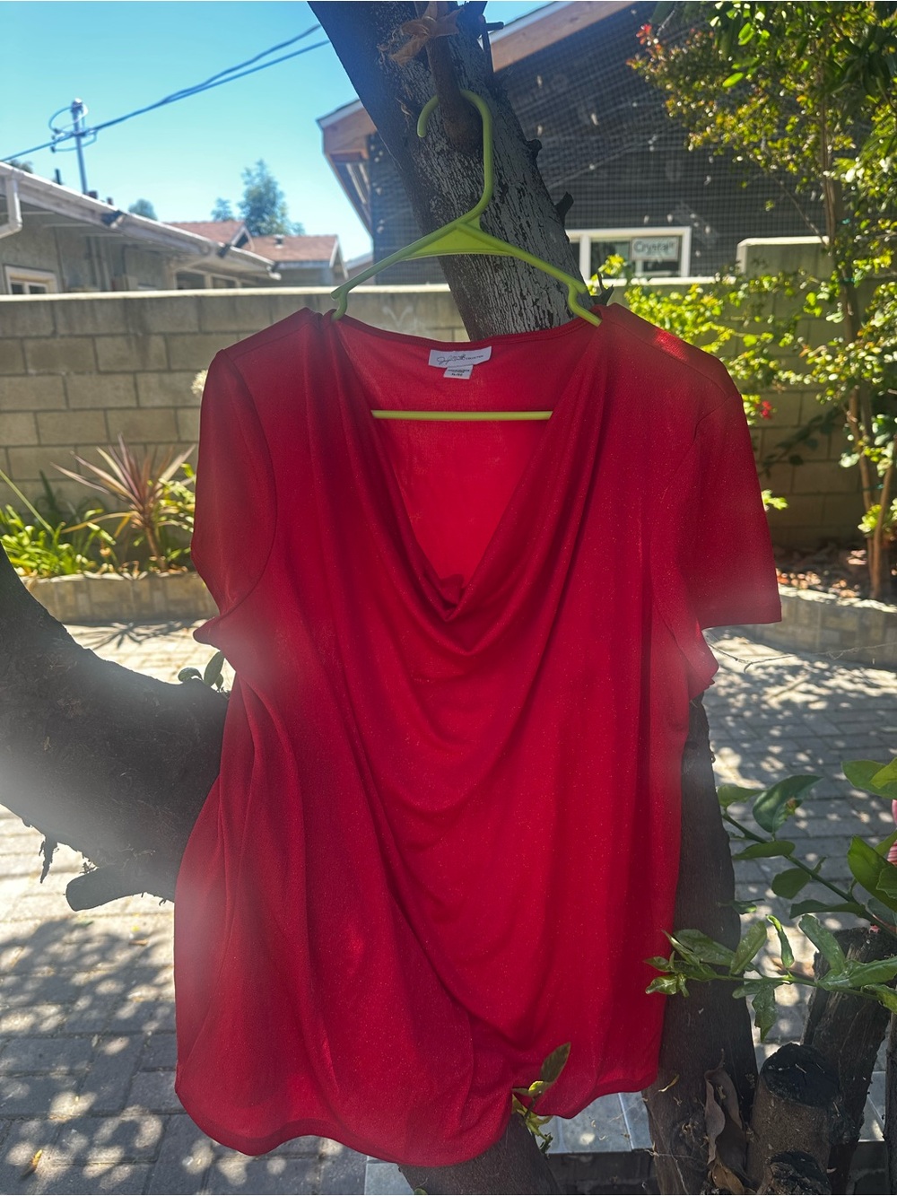 women’s shirt